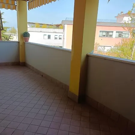 Apartment La Lanterna - In Con Piscina Desenzano del Garda